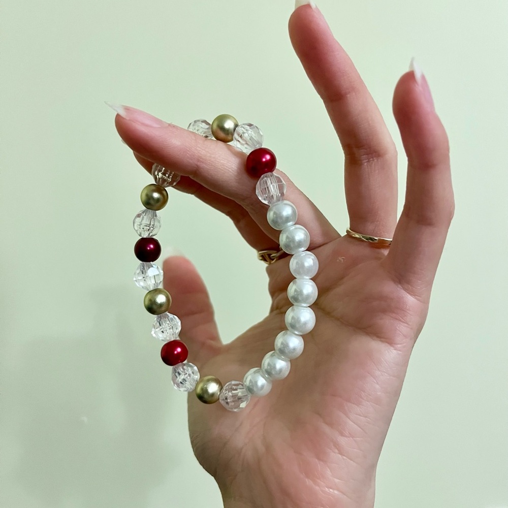 Vintage Faux Pearls & Beads Festive Bracelet